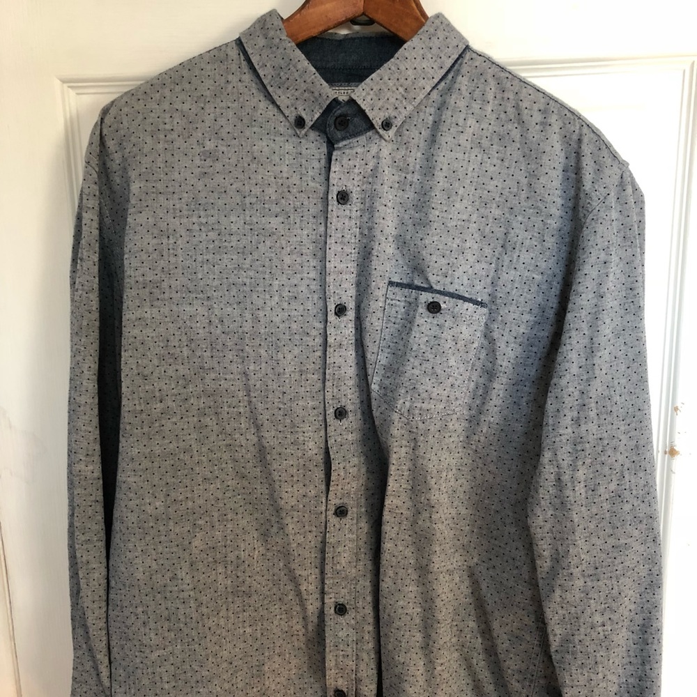 Men’s casual button down